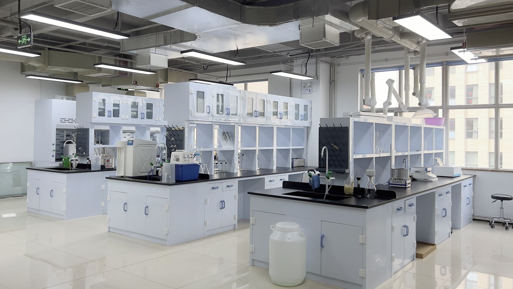 Laboratory environment